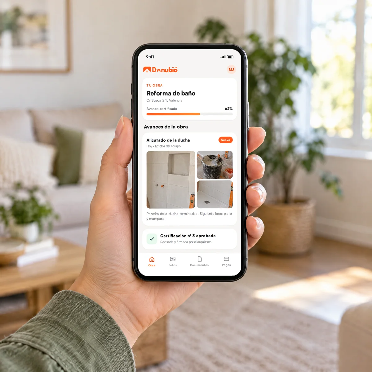 El portal de obra en el móvil del cliente, con las fotos del día
